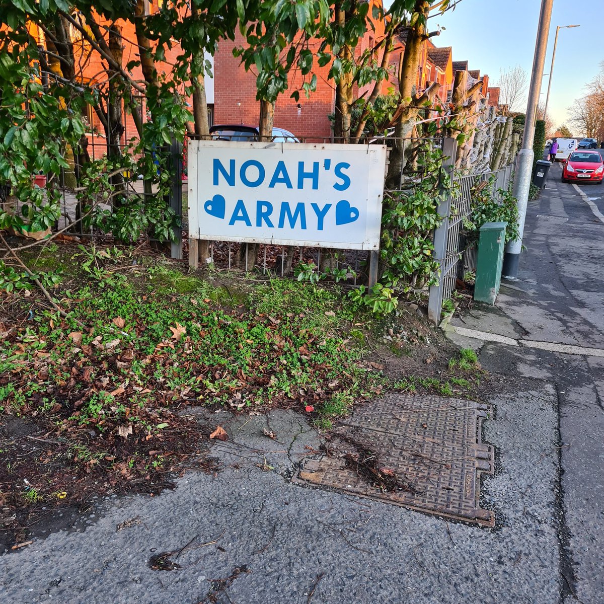 tismehi's tweet photo. New sign up today on Alexandra Park Avenue.

#JusticeForNoahDonohoe 

#NoahsArmy https://t.co/XMzvbdvvfd
