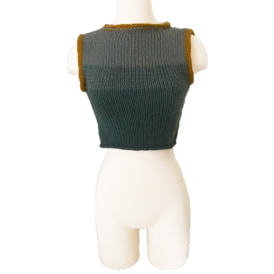 MelorosiaModa's tweet photo. cropped crochet top made in mohair/acrylic yarn #yarn #knit #knitwear #croppedknit #shopsmall #shopsustainable https://t.co/l06x79FyXs