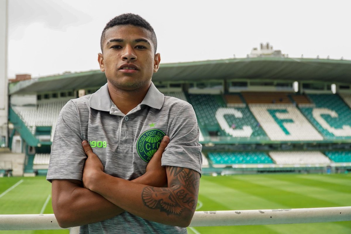 Olheiros tweet media