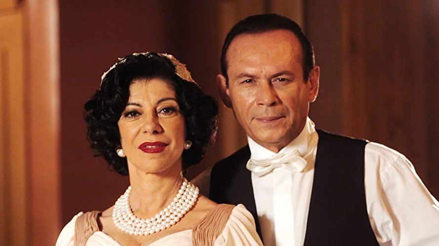 forumeplay's tweet photo. Há 17 anos estreava a minissérie JK. Baseada na vida do ex-presidente Juscelino Kubitschek, foi escrita por Maria Adelaide Amaral e Alcides Nogueira e protagonizada por Wagner Moura e José Wilker. Conquistou média de 26 pontos https://t.co/3uCGe4OGNu https://t.co/NYunC8BiNh