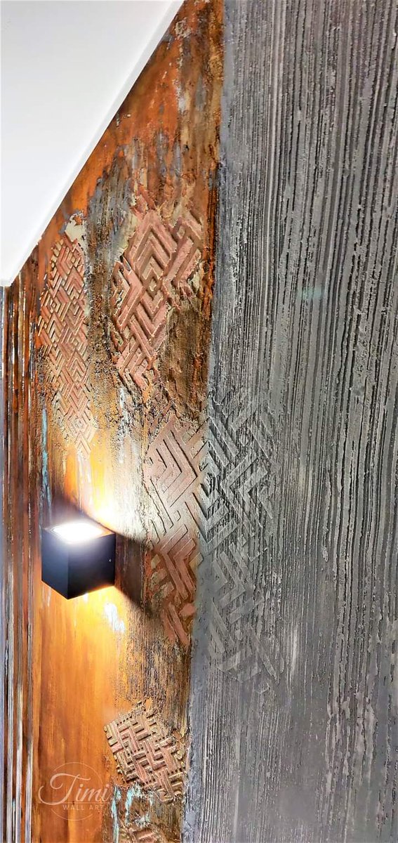 Cosmas_Mbarga's tweet photo. Rebirth of a worn-out staircase, the worn gray color of the wall has become the same as the dark gray color of the stairs. The light and atmosphere of the lamps are enhanced by the rust wall decoration☺️
#CalceCruda +#Ironic + #Verderame
🙏💯
#novacolor
#webelongtonature https://t.co/1IQ0cVnTNO