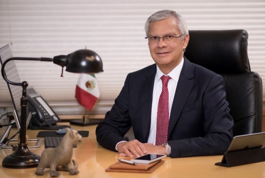 Fortuna y Poder (@fortunaypoder) on Twitter photo #Economía | José Figueroa es el nuevo presidente del <a href="/IMEFOficial/">IMEF Oficial</a>
Es socio director de AFH consultores y asociados, firma dedicada a la planeación de infraestructura y análisis de inversiones
bit.ly/3vydgRJ #Economía | José Figueroa es el nuevo presidente del <a href="/IMEFOficial/">IMEF Oficial</a>
Es socio director de AFH consultores y asociados, firma dedicada a la planeación de infraestructura y análisis de inversiones
bit.ly/3vydgRJ