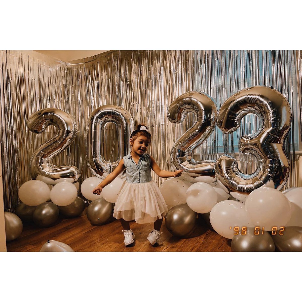 saarinha__'s tweet photo. Que 2023 seja tão mágico quanto você, meu amor ♥️ https://t.co/s5p4MosxSZ