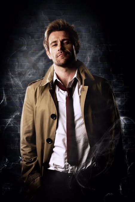 Pero este otro #JohnConstantine es... Uff! 🤯🤤
No conozco al actor y d hecho su 1ra. aparición en #Arrow su voz no fue d #meinefavoriteseñore @renegarcia900 
Pero en episodios posteriores, si es René... Nomás xq no me atrevo a decir cosas extremas, pero la interpretación es🔥🔥