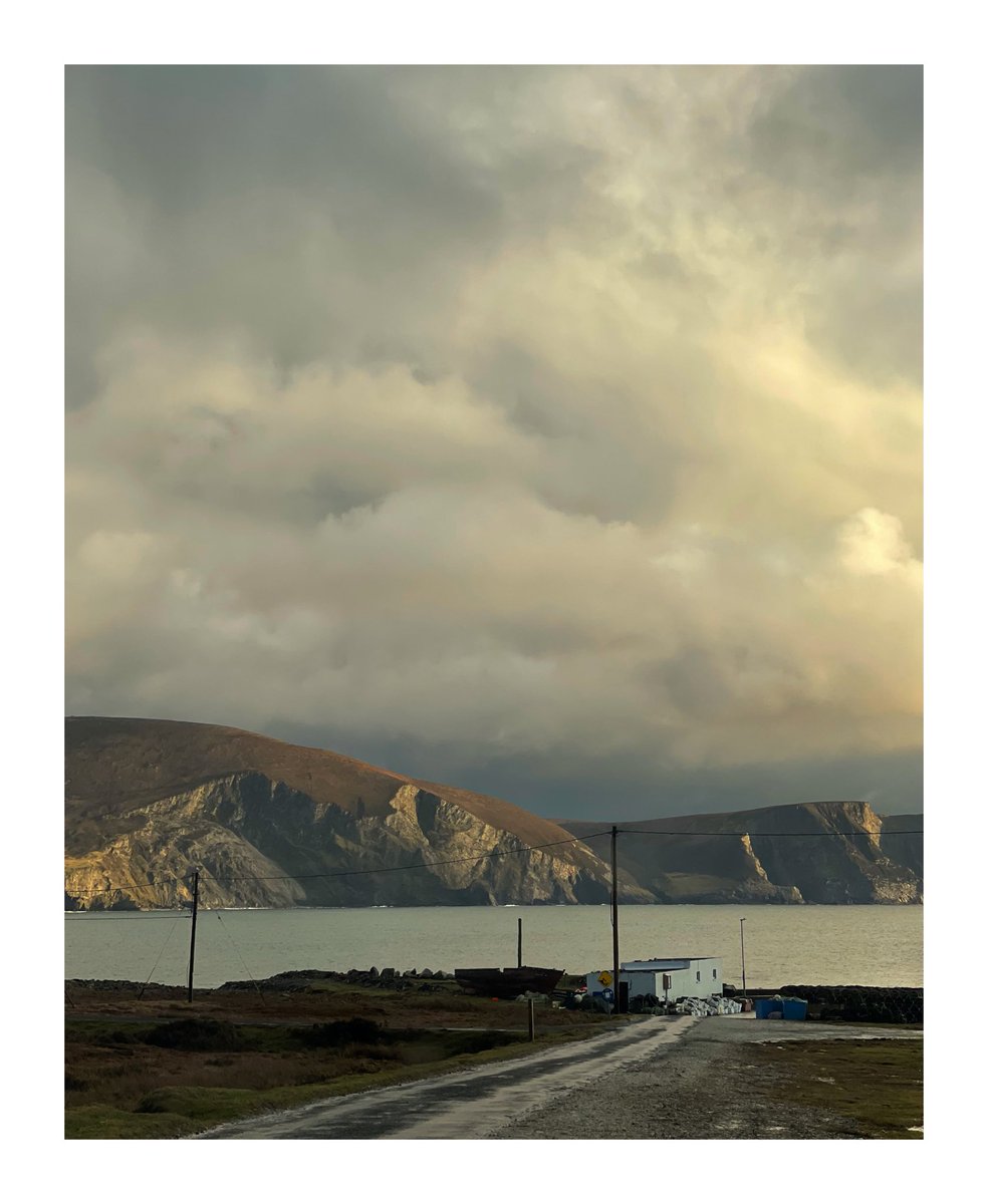 Superfolk tweet media