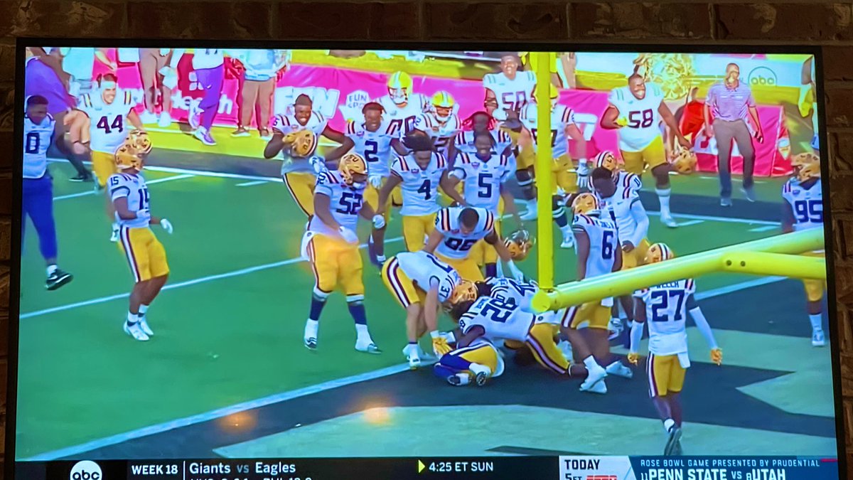 To be this excited for a teammate in a bowl game you are up 50 points …. This TEAM has a bright future and is excited about it, and so am I. #geauxtigers @CheezItBowl @LSUfootball #CitrusBowl #LSU