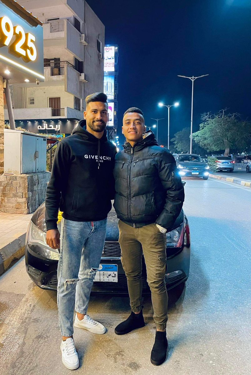 قد الدنيا..🤍