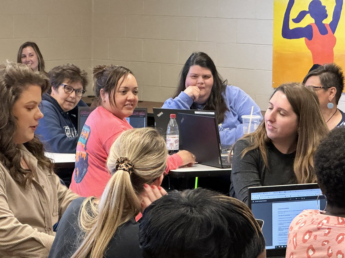 Great afternoon deescalation training with fantastic presenters! @WhitneyACurry