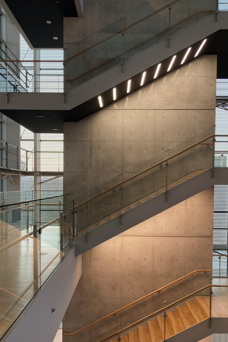 cmecapoet's tweet photo. The National Art Center, Tokyo

#architecture #museum #Japan https://t.co/vWUrGolrSA