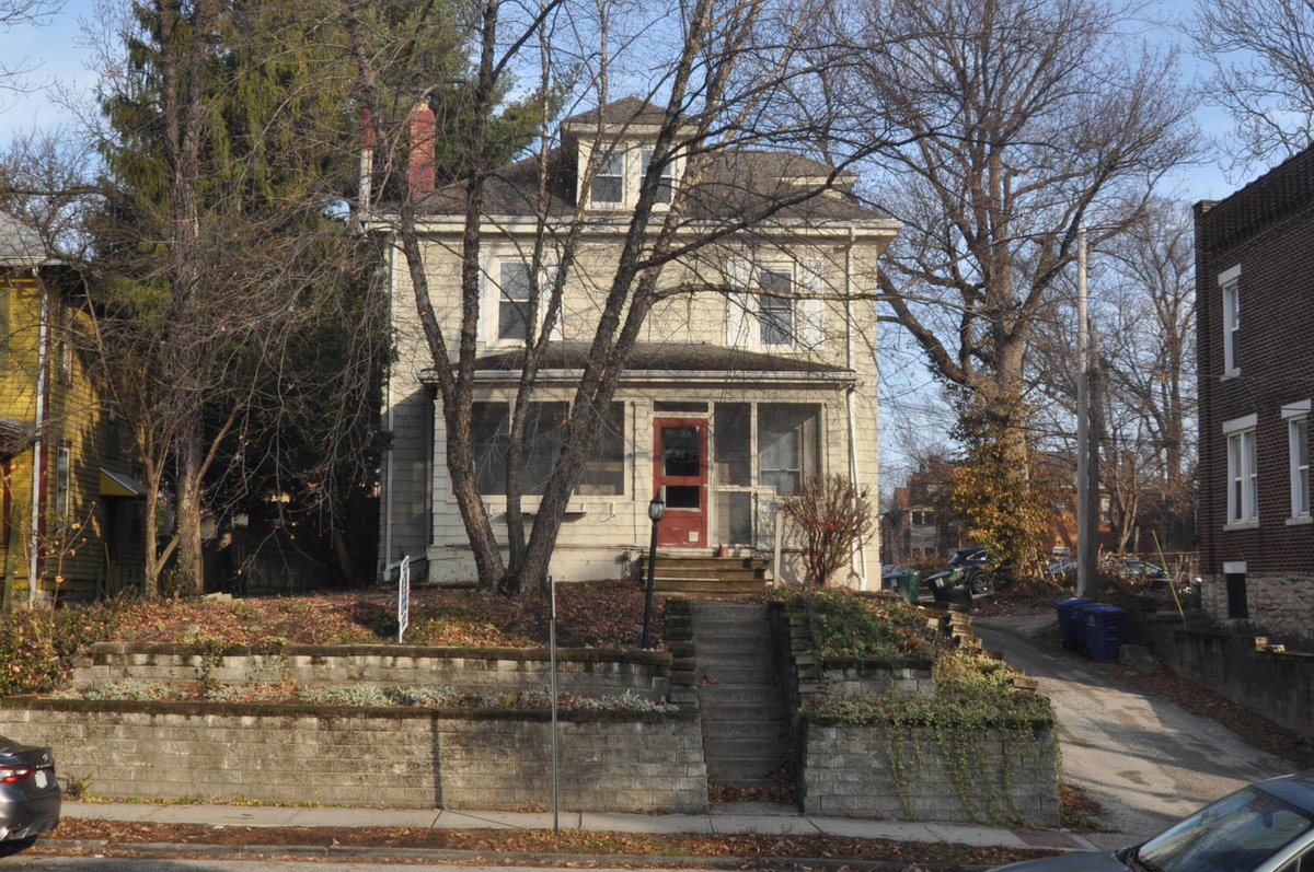 MorganRayna's tweet image. This 5 BD/ 4 BA in Columbus MUST be seen. Call, text or direct message me for more info!  cpix.me/l/161090323