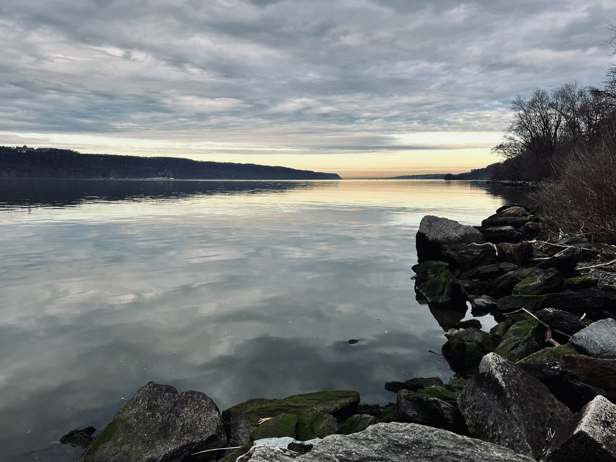 So far my favorite thing about 2023 has been how calm the Hudson River was this afternoon.