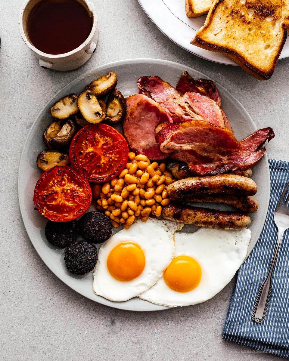PurpleEdicidep's tweet photo. Mmmm hungry https://t.co/SLEh8flDFp
