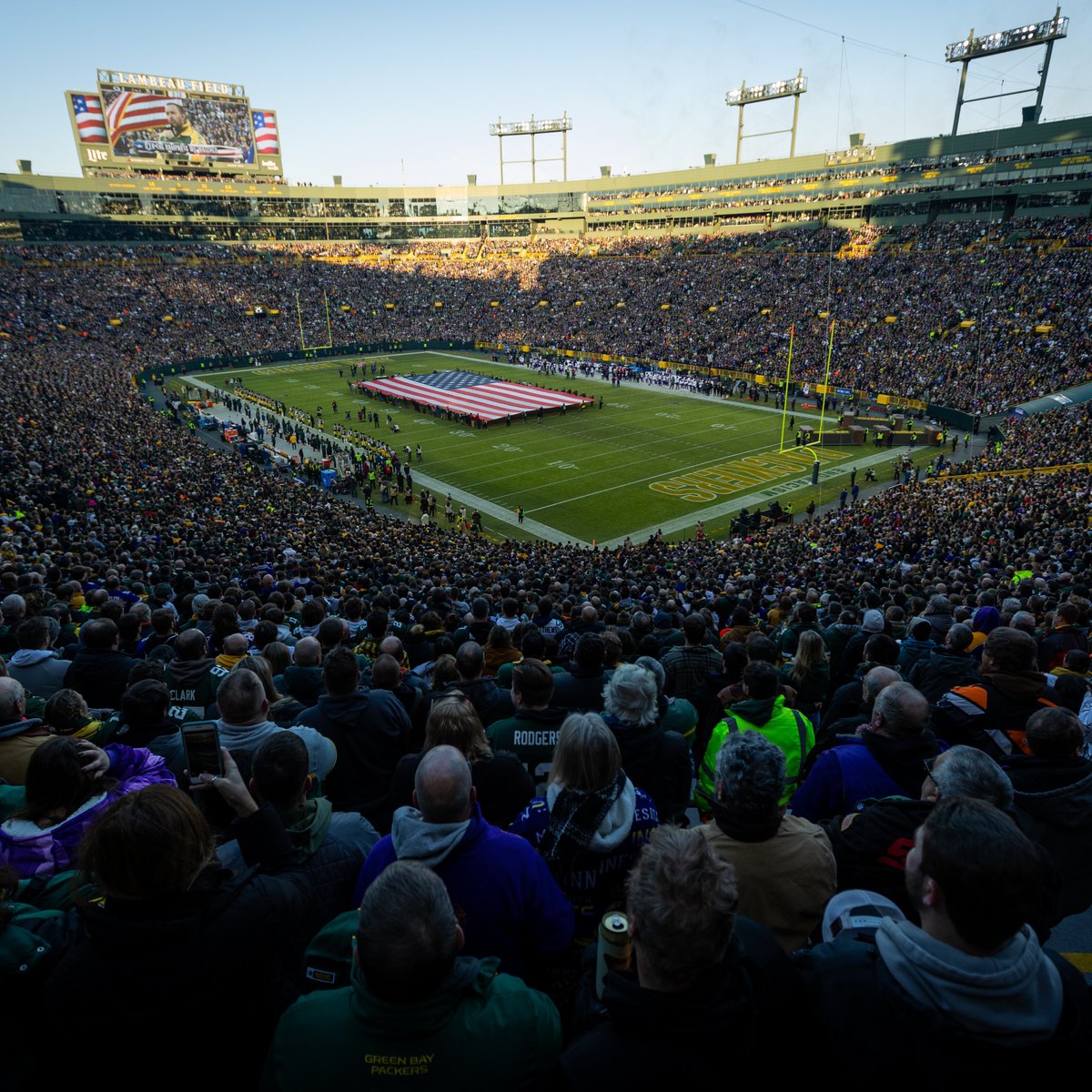 LambeauField's tweet photo. Thanks for celebrating the New Year with us 💚💛

#GoPackGo https://t.co/mVe48zPjzp