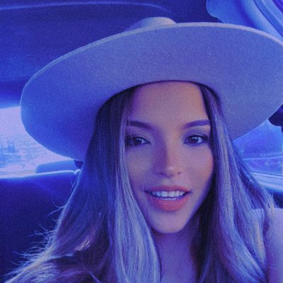 LinaSabando's tweet photo. #NuevaFotoDePerfil https://t.co/I14uL9BDfo