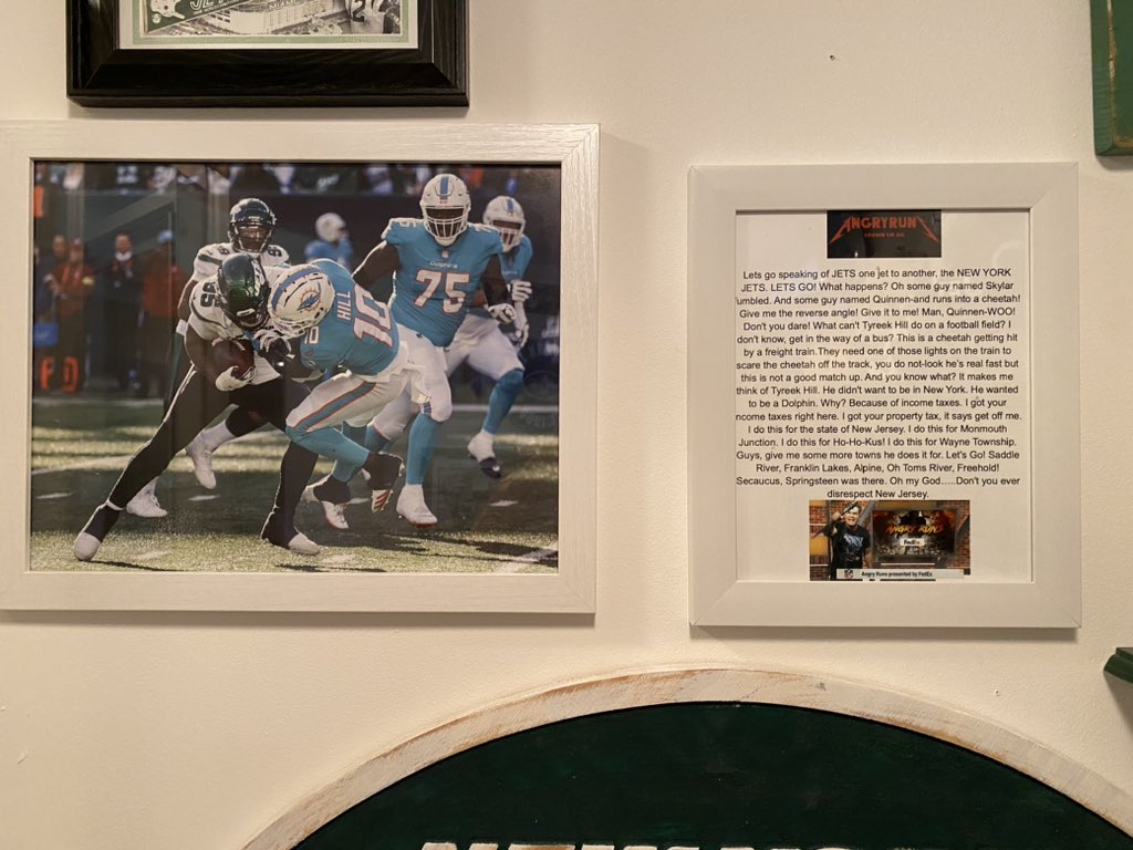 Sam_Spader's tweet photo. When #AngryRuns on @gmfb is your favorite tv all week, your husband transcribes @KyleBrandt ‘s rant when the @nyjets win the scepter so you can hang it in your Jets bathroom 😂  
@coachmspader https://t.co/1ogJinxWcW