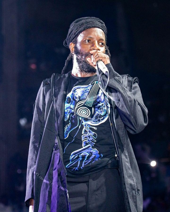 WinkyDFan's tweet image. Chimbovhotai 

Retweet for Winky D 🔁 Like for Seh Calaz ❤