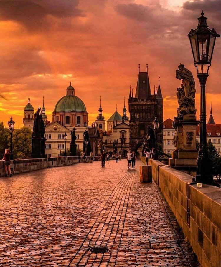 addictviews's tweet photo. Prague https://t.co/izUkhi6zce