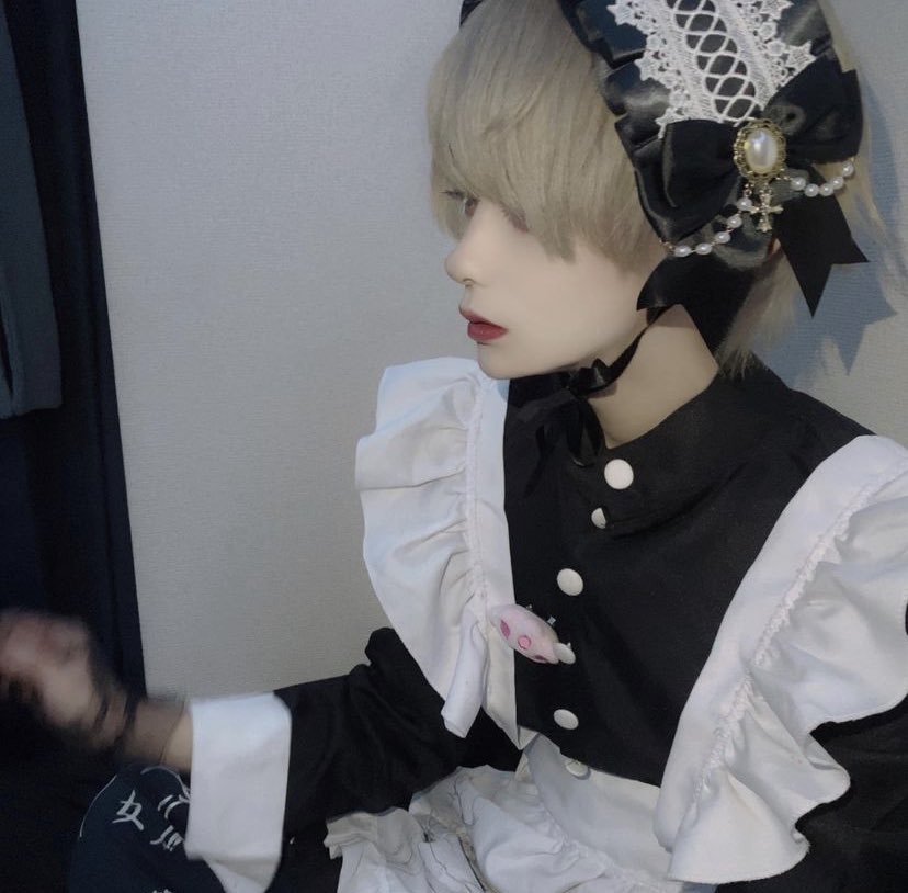 メイド服着た男の子

#裏垢男子 #裏アカ男子
#裏アカ女子と繫がりたい 
#ちんこ #チン凸 #ちん凸
#いいねした人にブロック覚悟でちんちんDM送りつける
#雰囲気嫌いじゃないよって人いいね