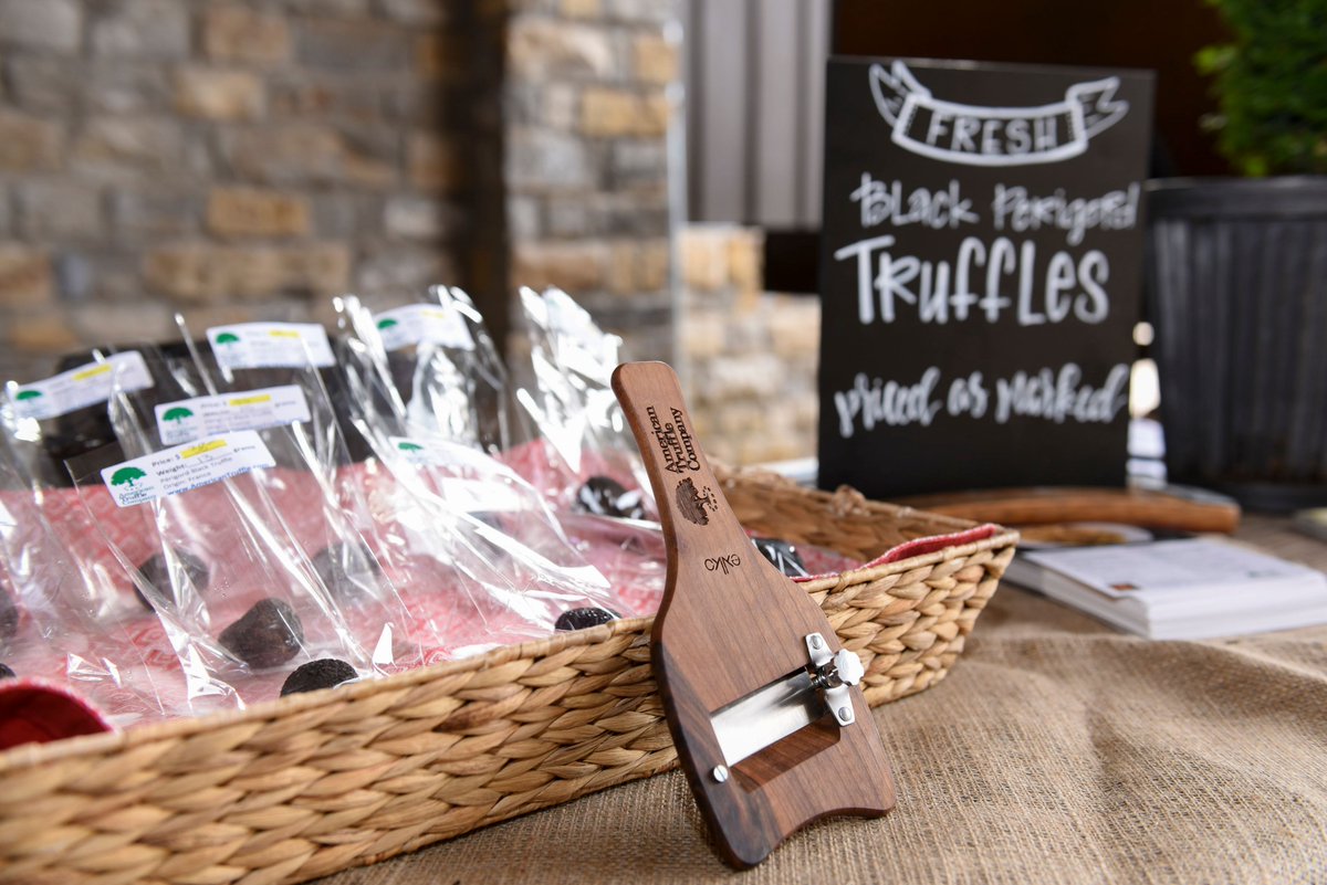 Ever wondered where to acquire a black truffle? #NapaTruffleFest &amp; <a href="/OxbowPubMarket/">Oxbow Public Market</a> offer the unique chance to buy fresh, mature truffles!

Join us on 1/16 to acquire some of your own, then enjoy truffle-centric fare &amp; live cooking demos. 

napatrufflefestival.com #TruffleFest
