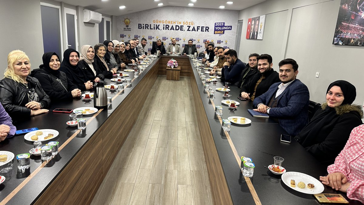 dvrnyalcinkaya's tweet photo. 3 kademe İlçe Yürütme Kurulu toplantımızı gerçekleştirdik,
Hayırlara vesile olsun.
@osmannnurika https://t.co/YUdidIJVWV