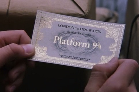 TheDailyHPotter's tweet photo. Platform ❾¾ https://t.co/3OnLaIFf9y