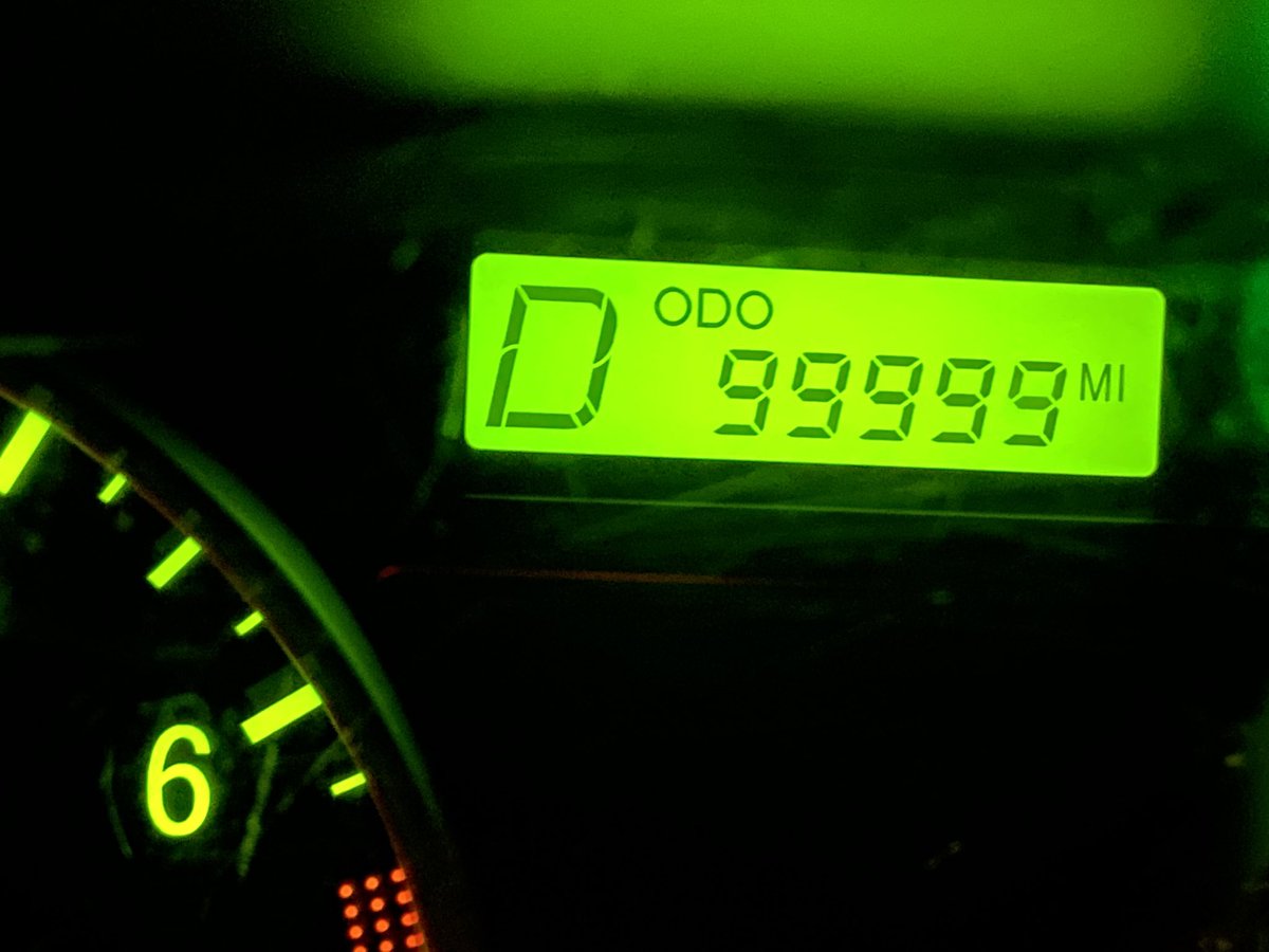 Sul_478's tweet image. @Hyundai It’s a new year &amp;amp; my car keeps going. I hit some milestones last night while driving home. Happy New Year 2007-2023 #keepondriving #Hyundaiaccent