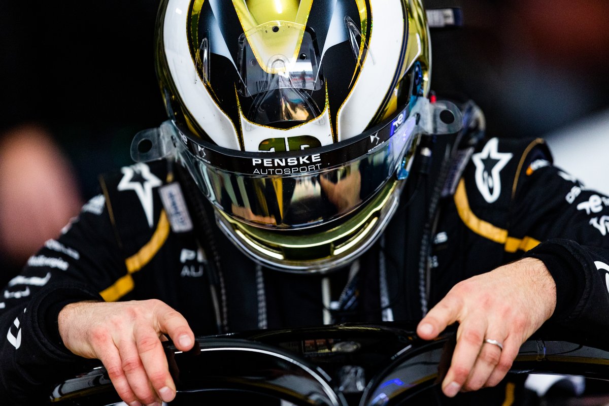 DS_Performance's tweet image. Let's start 2023!

📸 : DPPI Images

#DSAutomobiles #DSPerformance #ABBFormulaE 
@DS_Official @svandoorne @JeanEricVergne @ds_penske_fe
