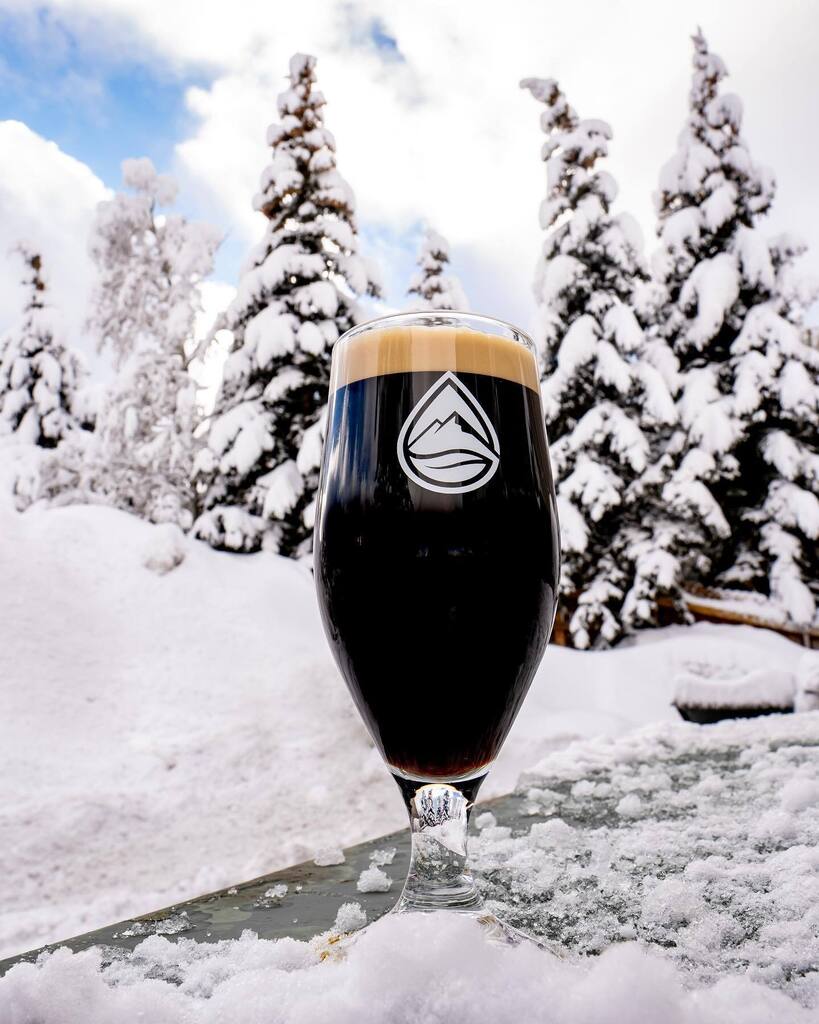 DistantBrewing's tweet photo. 🚨 New Beer Alert!🚨 

Nuttiest Professor is now on tap, it’s an Oak Foeder Aged Imperial Stout with peanut butter &amp; cinnamon flavors 😋 

This deliciously bold beer is on Nitro and comes in at 10.3% ABV, come try it out in a 13 oz glass or 5 oz taster! 

#distantbrewing https://t.co/x0paZrWREY