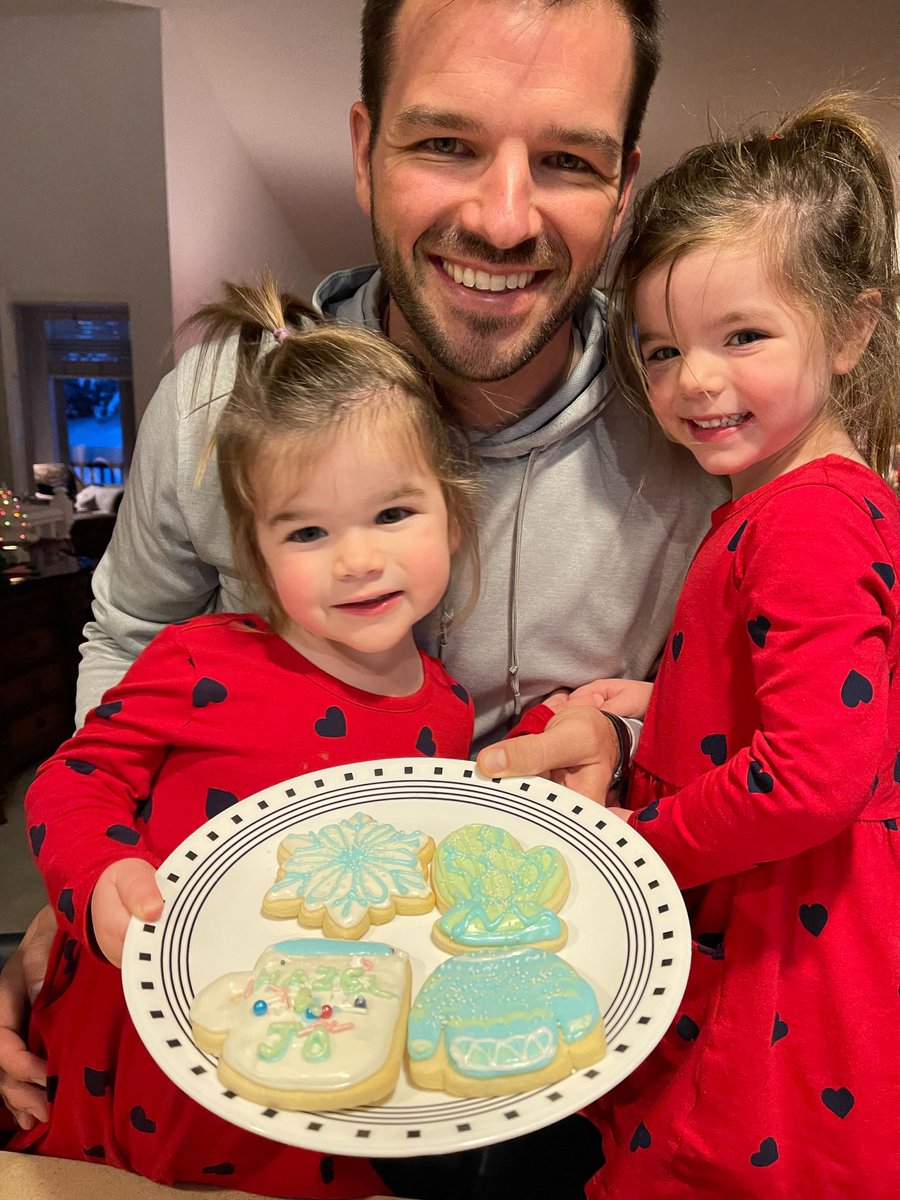 WorkStepInc's tweet image. Before we headed out to celebrate the holidays, our team connected for a very special winter cookie decorating class with Jacquline Terrel, winner of Food Network&apos;s Christmas Cookie Challenge. We had some very special cookie helpers (the kiddos of WorkStep). Happy New Year!