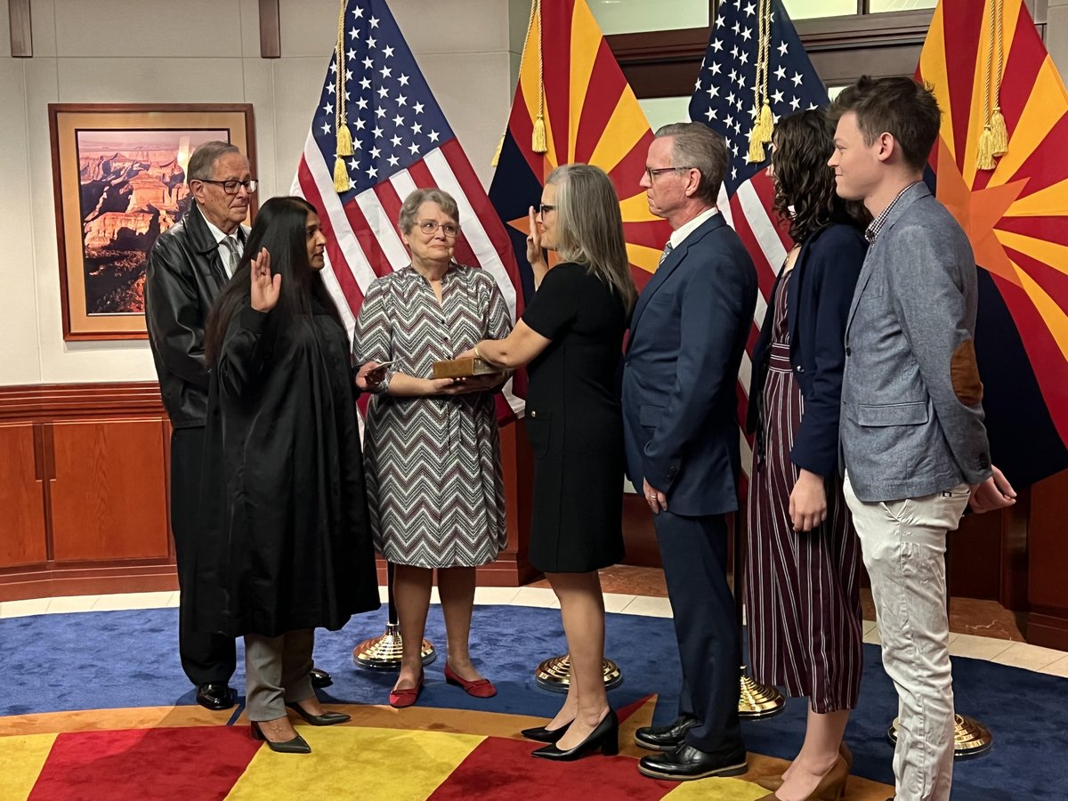 GovernorHobbs's tweet photo. Thank you, Arizona. As governor, I'll work toward finding common ground and embracing the challenges that stand before us as opportunities to create real progress.

Time to get to work. https://t.co/qlHRLqb4Vl