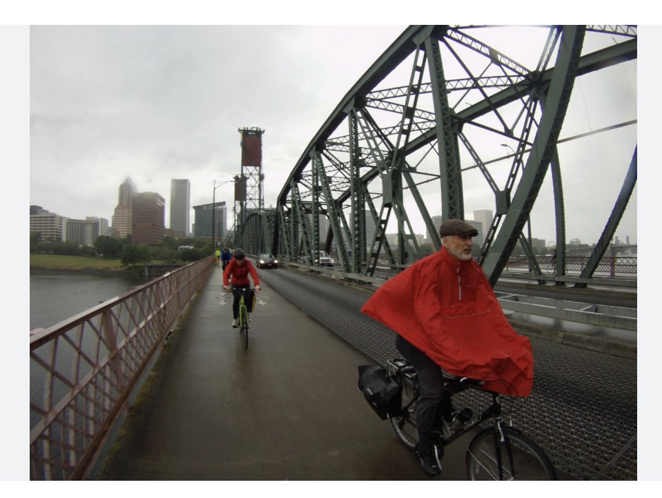 miguelbtrevino's tweet photo. “Aquí el clima no es para 🚴‍♀️ y🚶‍♂️ “

¿Por?

Helsinki tiene ❄️, hay ropa especial,
Bogotá ⛰️ , hay E-Bikes,
Abu Dhabi ☀️, hay 🚿,
Portland 🌧️ , hay chamarras.

Si queremos respirar aire limpio, NO HAY DE OTRA… + 🚆 y 🚌. https://t.co/R5tQ0BCi5s