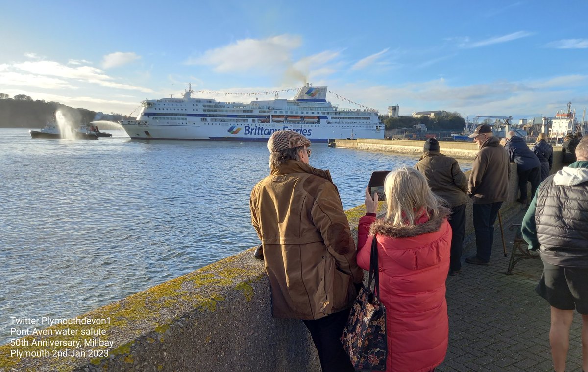 PlymouthDevon1's tweet photo. 🇬🇧 🇨🇵 🥳 Brittany Ferries Pont-Aven was given a water salute by tugs SD Adept & SD Faithful, as she arrived in Millbay this afternoon, the 50th Anniversary of their 1st crossing to Plymouth. #SDAdept #SDFaithful #WaterSalute #BF50 #BrittanyFerries #PontAven #Plymouth #Millbay https://t.co/y6pi60qrNW