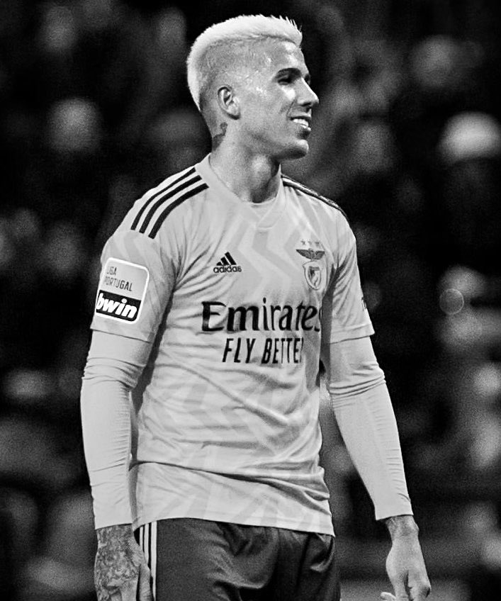 Quem não quer ficar pode ir embora, Nada nem ninguém é maior que o SL BENFICA ! ❤️🦅