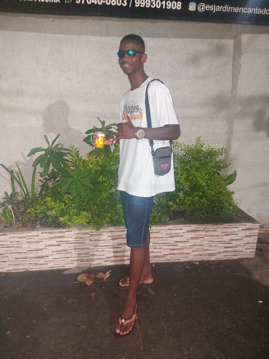 torvic_cmp's tweet photo. Um brinde a vida que é bela e perigosa😎🕊 https://t.co/Ue9t3g5EBp