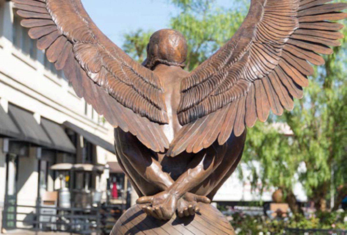 JorgeMarinMX's tweet photo. En este inicio de año te invitamos a ver la obra de Jorge Marín en los siguientes lugares: 
 
-         Wings of the City, Brookhaven, Georgia. EEUU. 
-        Alas de México, Chicago y Querétaro. 
-        “Xolos, compañeros de viaje” en el Museo de las Culturas en Oaxaca, Oax. https://t.co/Zr90NWFmDB