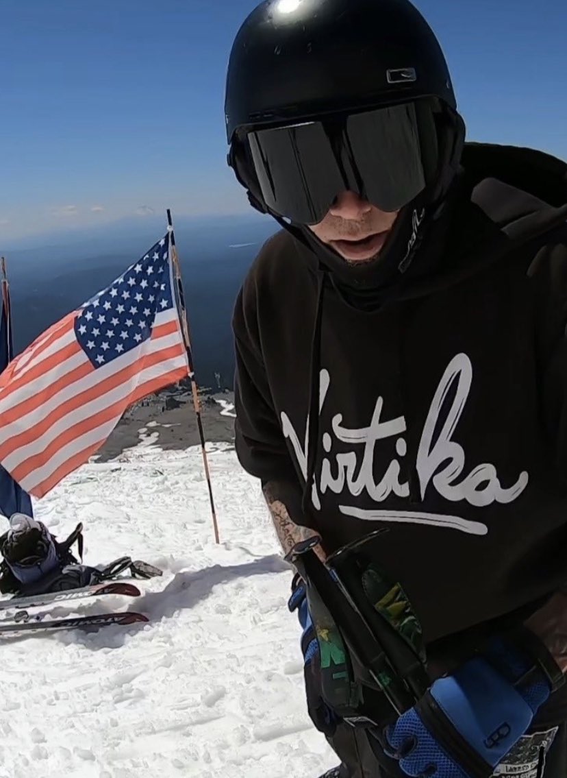 TormeyL's tweet photo. My tweets are always ski related..but my fierce love for this country stands alone! I’m a proud American..that’s not in the face of your country..I hope you are proud as well..I’m just sayin watch for my pride cause it’s on fire!!😂😂😂boom! #dieforfreedom https://t.co/4UUCIeD8O4