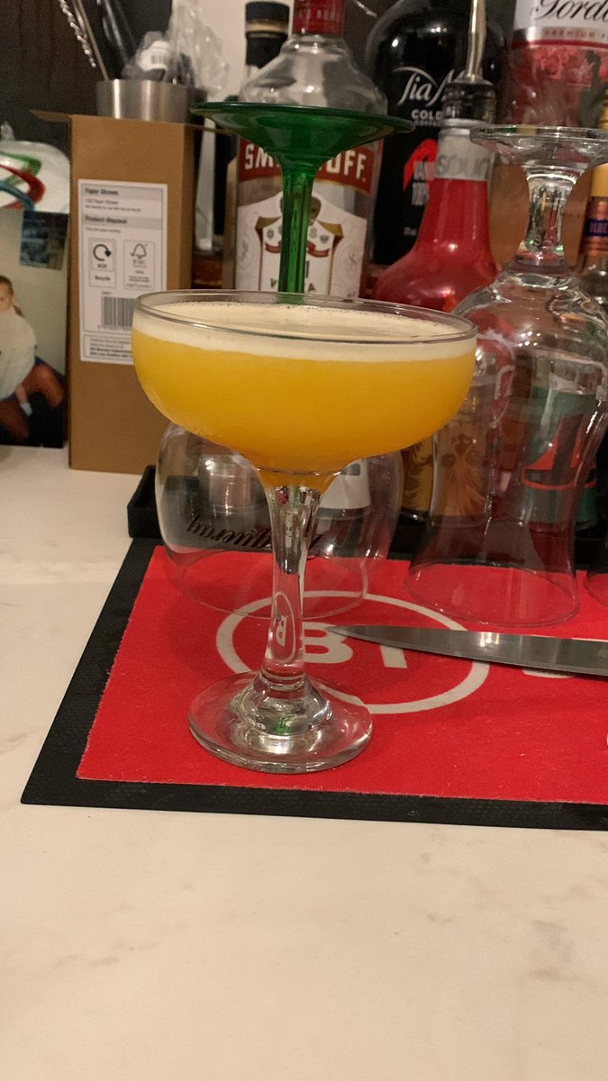 ClydesWriter's tweet photo. CW // Alcohol

Got myself a home bar one the Christmas period so I can make cocktails at home. 

Here’s my pornstar martini 😍 https://t.co/jNX7PmE2CT