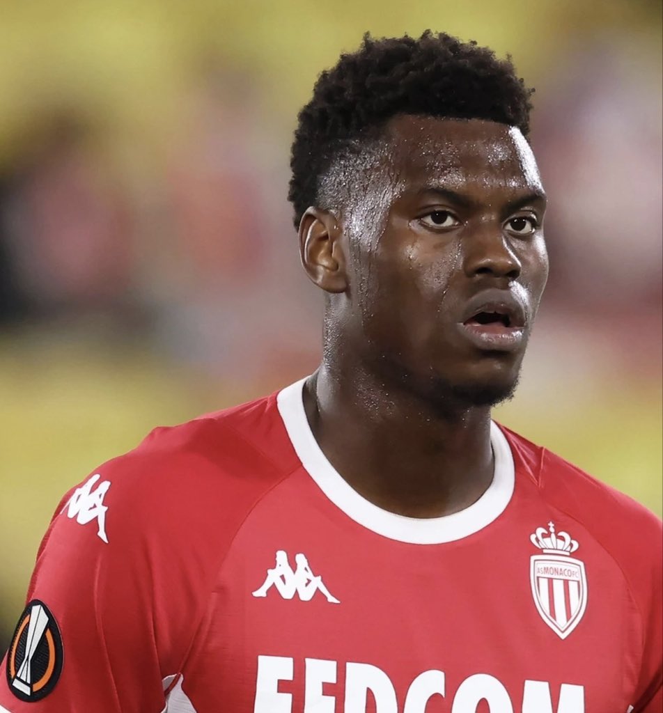 SportsRooter's tweet photo. Benoît Badiashile is currently in London to undergo his medical after personal terms were signed.

[via: https://t.co/miuTFmC92Z] #CFC https://t.co/MhUaxsf23X