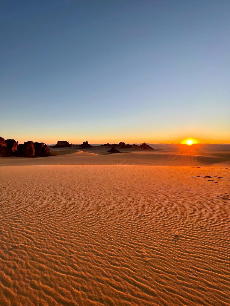 rallahoum's tweet photo. The mighty Sahara Desert 🏜️ https://t.co/7mQH77OSnR