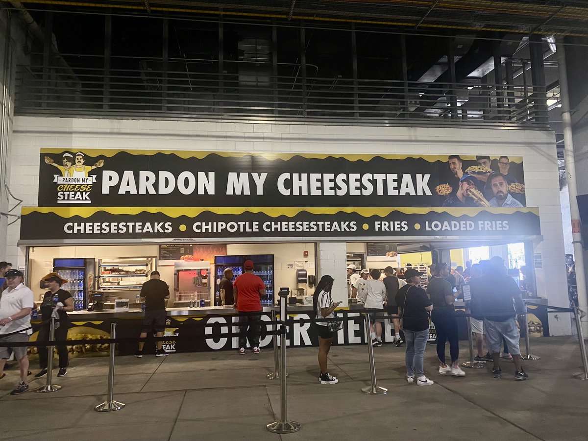 TreyFoods's tweet photo. @BarstoolBigCat @PFTCommenter Long time listener, first time buyer. https://t.co/q33Du03Nvf