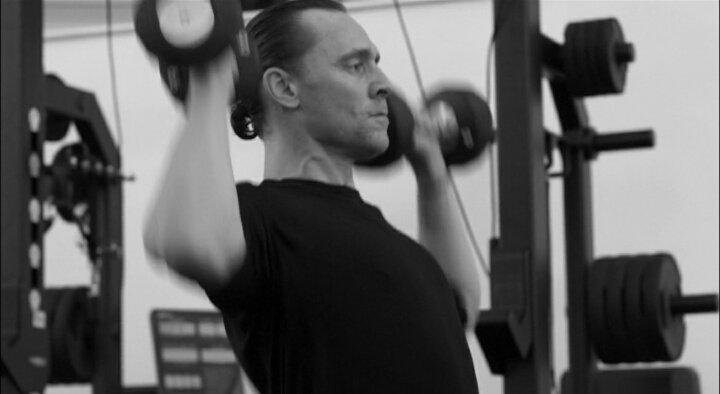bestoftwh's tweet photo. NEW: Tom Hiddleston training with Simon Waterson. https://t.co/dRW3BrXGzr