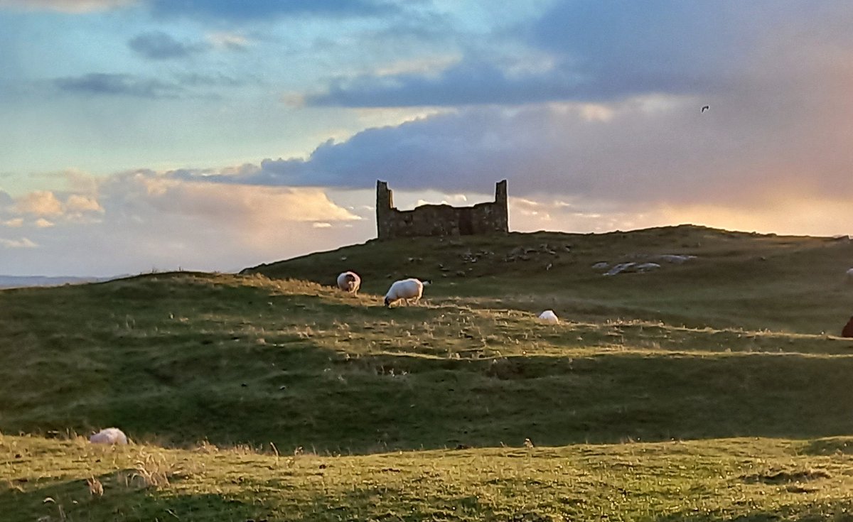 Strathview1's tweet image. Happy New Year...💙
#isleofharris
#outerhebrides 
#westernisles
#Scotland #VisitScotland