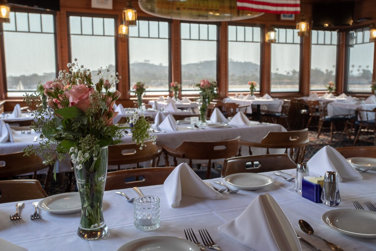 Moby Dick Restaurant tweet media