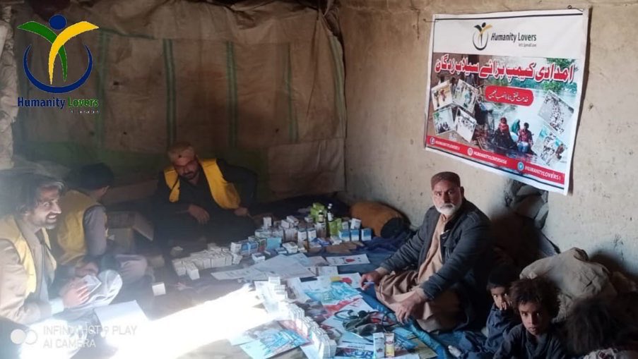 Humanitylovers1's tweet photo. For the betterment of the healthcare situation in needy flood-affected communities of Pakistan, Humanity Lovers organised a free medical camp at Kali Toba Ghadar District Surab on 29th December 2022.
𝐑𝐞𝐠𝐚𝐫𝐝𝐬: 𝐇𝐮𝐦𝐚𝐧𝐢𝐭𝐲 𝐋𝐨𝐯𝐞𝐫𝐬
#Humanitylovers #MedicalCamp https://t.co/9ODWa74Htx
