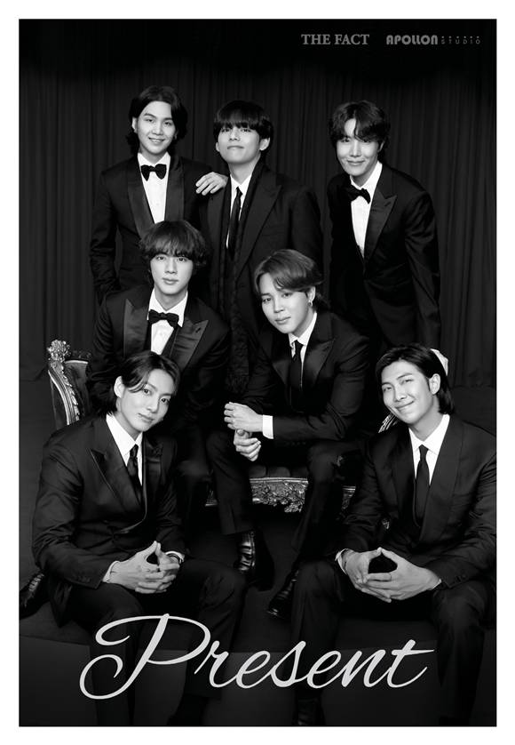 2022 THE FACT BTS PHOTOBOOK SPECIAL EDITION This photobook focuses