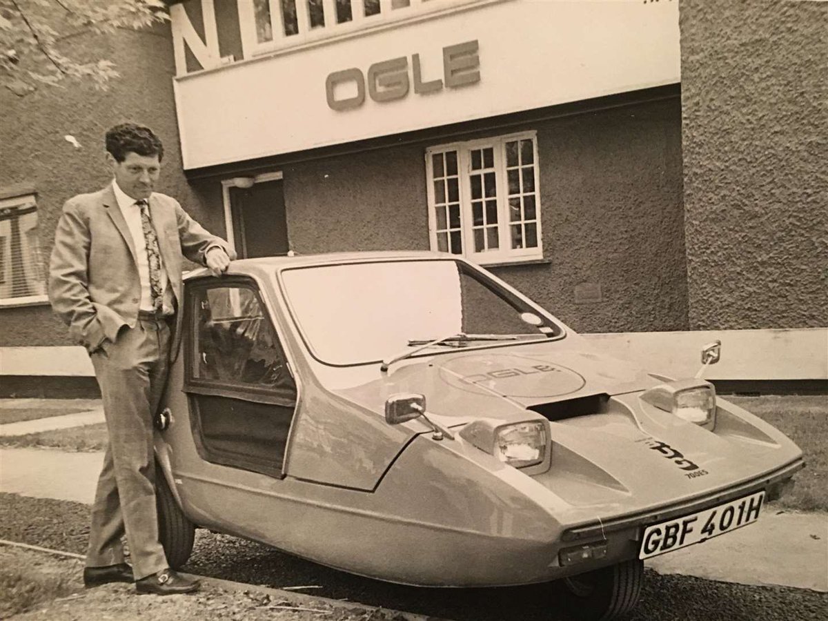 Sad to say that another great car designer has left us. Tom Karen, creator of the Reliant Scimitar, Bond Bug and Raleigh Chopper has died #ogle #reliant #bondbug