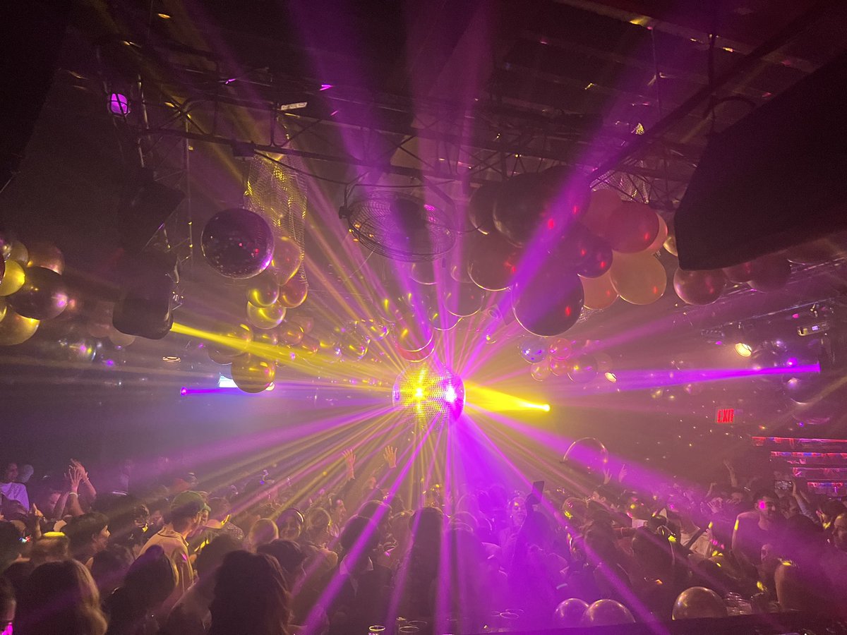 GoodRoomBK's tweet photo. We hope you all had as much fun this weekend as we did 🙃 we would like to thank Cromby,  @daycart_, Viiaan, @sheepshead__, @soulclap, @justinstrauss1, @Djbillycaldwell, @718sessions, @dannykrivit, Hex Hector and @bennysoto for making it so memorable https://t.co/GHGornD6mq