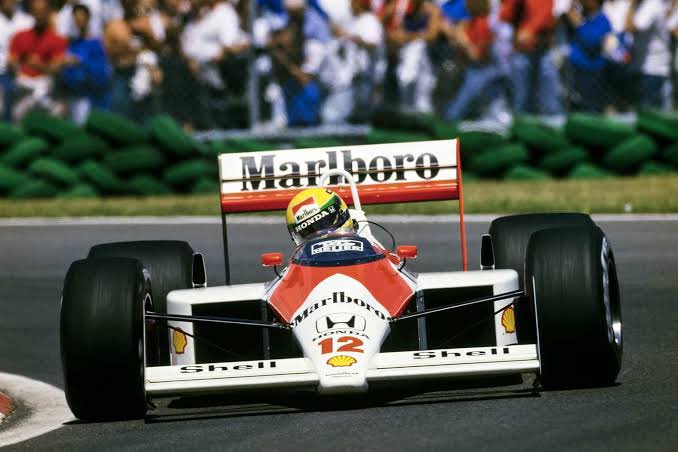 balaclavaf1's tweet photo. GP do Canadá 🇨🇦 1988

Após perder a ponta na largada, SENNA ultrapassou Prost, venceu a segunda corrida na temporada e diminuiu a vantagem do rival na tabela.
Tudo sobre esta matéria 🗞️ no https://t.co/WBiYDrIHqb

Aceleraaaaa com a gente 🗞️

#sennaforever #sennasempre #F1 https://t.co/8P31lLwp78