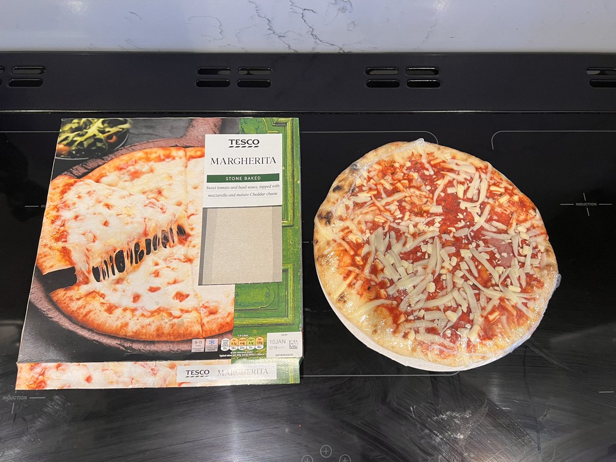 VixCarey's tweet photo. @Tesco what even is this pizza? Where is the cheese?! https://t.co/8kWM3pEJbA