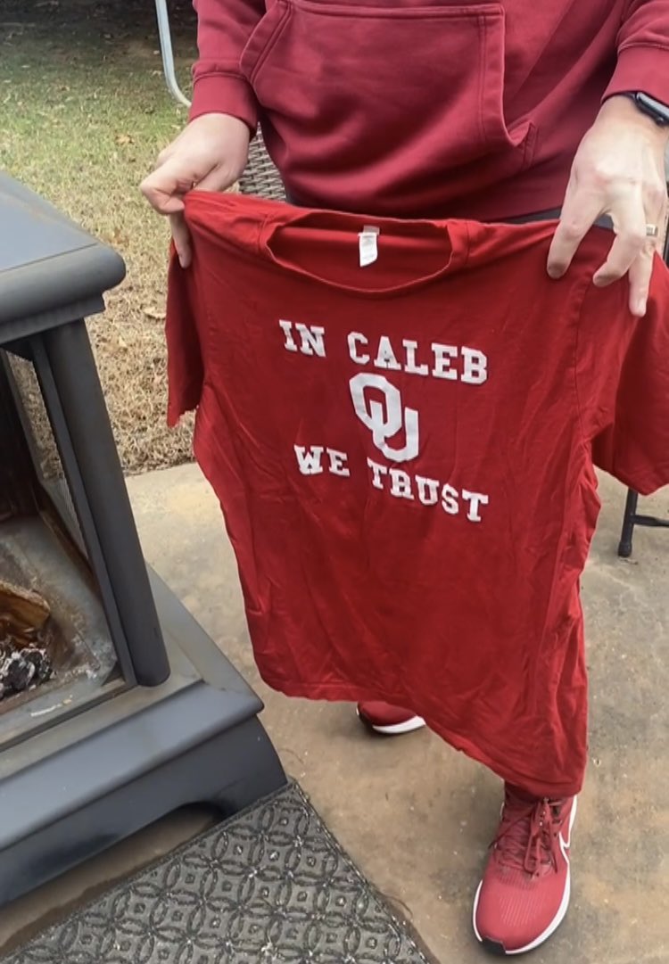 Didn’t think burning our shirts before the Cheez-It Bowl would work on the Cotton Bowl instead 😈 #karma <a href="/OUBarstool/">Barstool Sooners</a> <a href="/BrainofJPR/">Joshua Robinson</a>